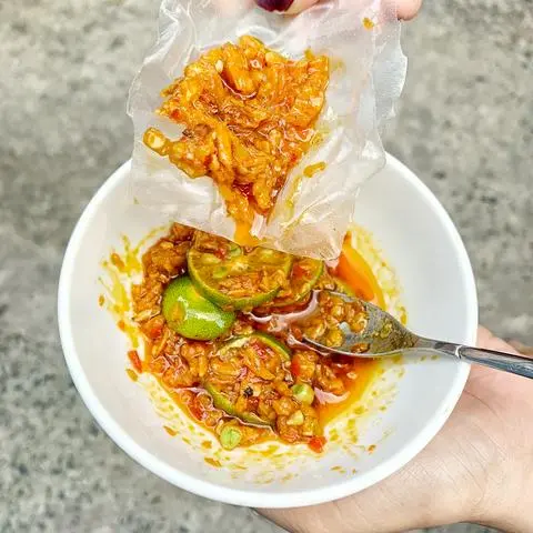 Hình ảnh Bánh tráng chấm sate cay
