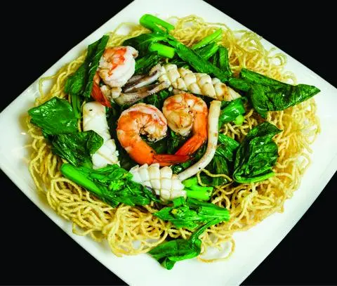 Hình ảnh Mì xào hải sản - mì xào giòn