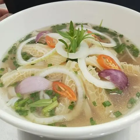 Hình ảnh Phở tổ ong - tái - lòng bò