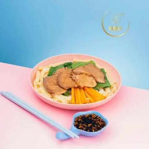 Hình ảnh Nui Khô Xá Xíu Truyền Thống