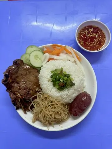 Hình ảnh Cơm Sườn Bì Lạp Xưởng