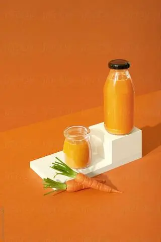 Hình ảnh Ép Cà rốt (Chai 330ml)
