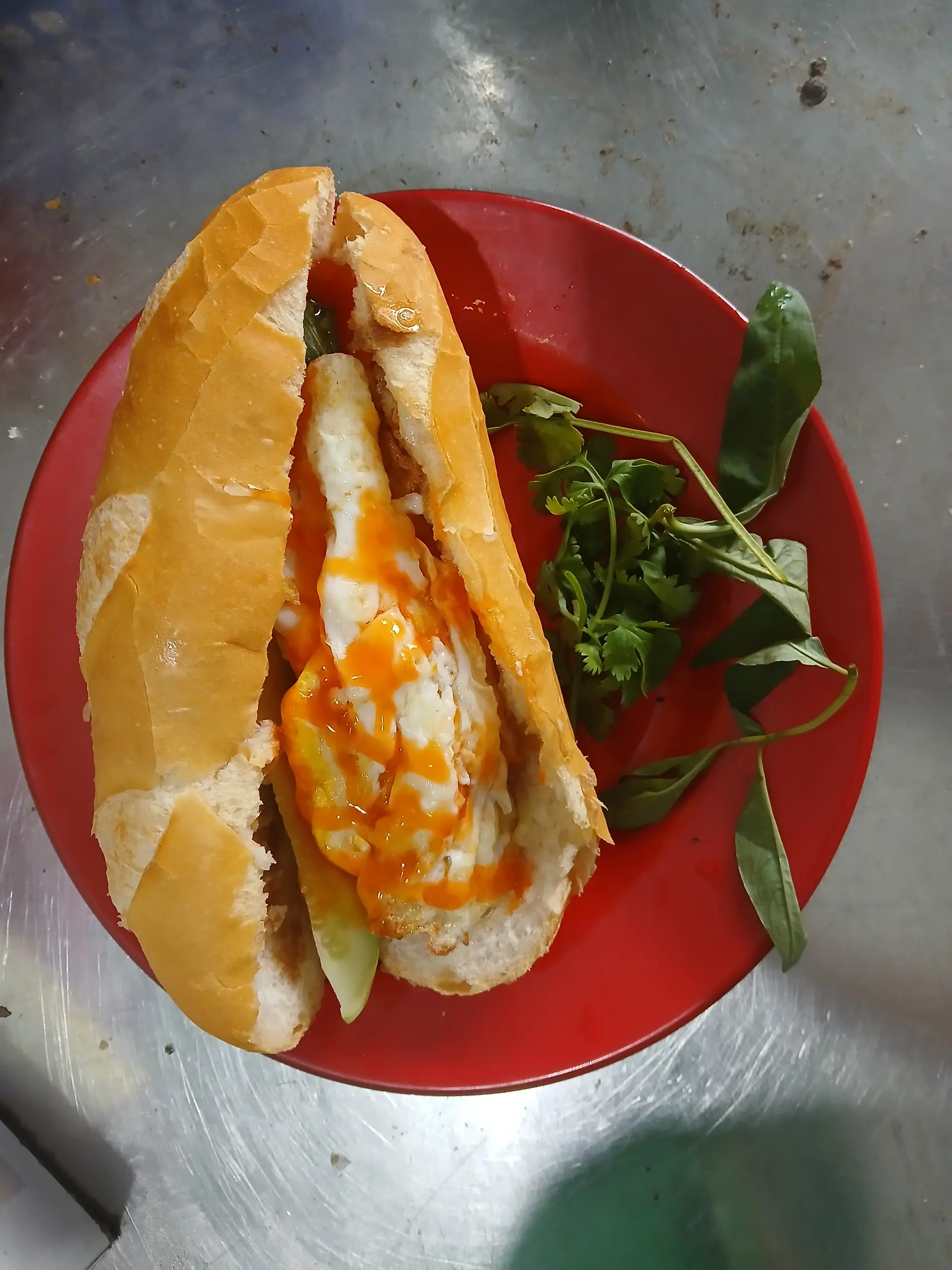 Hình ảnh bánh mì trứng ốp la (2 trứng)