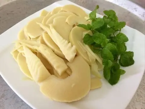 Hình ảnh Măng thêm