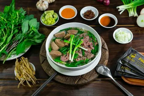 Hình ảnh Phở tái bò viên