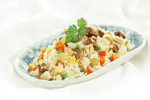Hình ảnh Cơm chiên tỏi Nấm áp chảo
