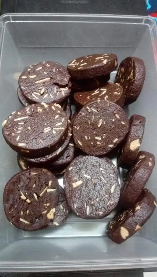 Hình ảnh Chocolate hạnh nhân lát