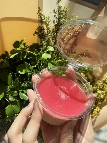 Hình ảnh Panna cotta vị dâu tây