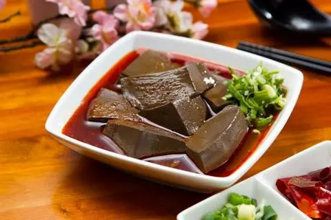 Hình ảnh Huyết Bò Chưng Siêu Sạch