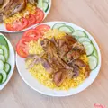 Hình ảnh Cơm đùi gà chiên nước mắm + Canh rong biển thịt bằm