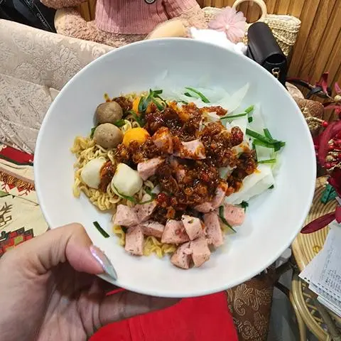 Hình ảnh Mì trộn siêu cay sốt đặc biệt