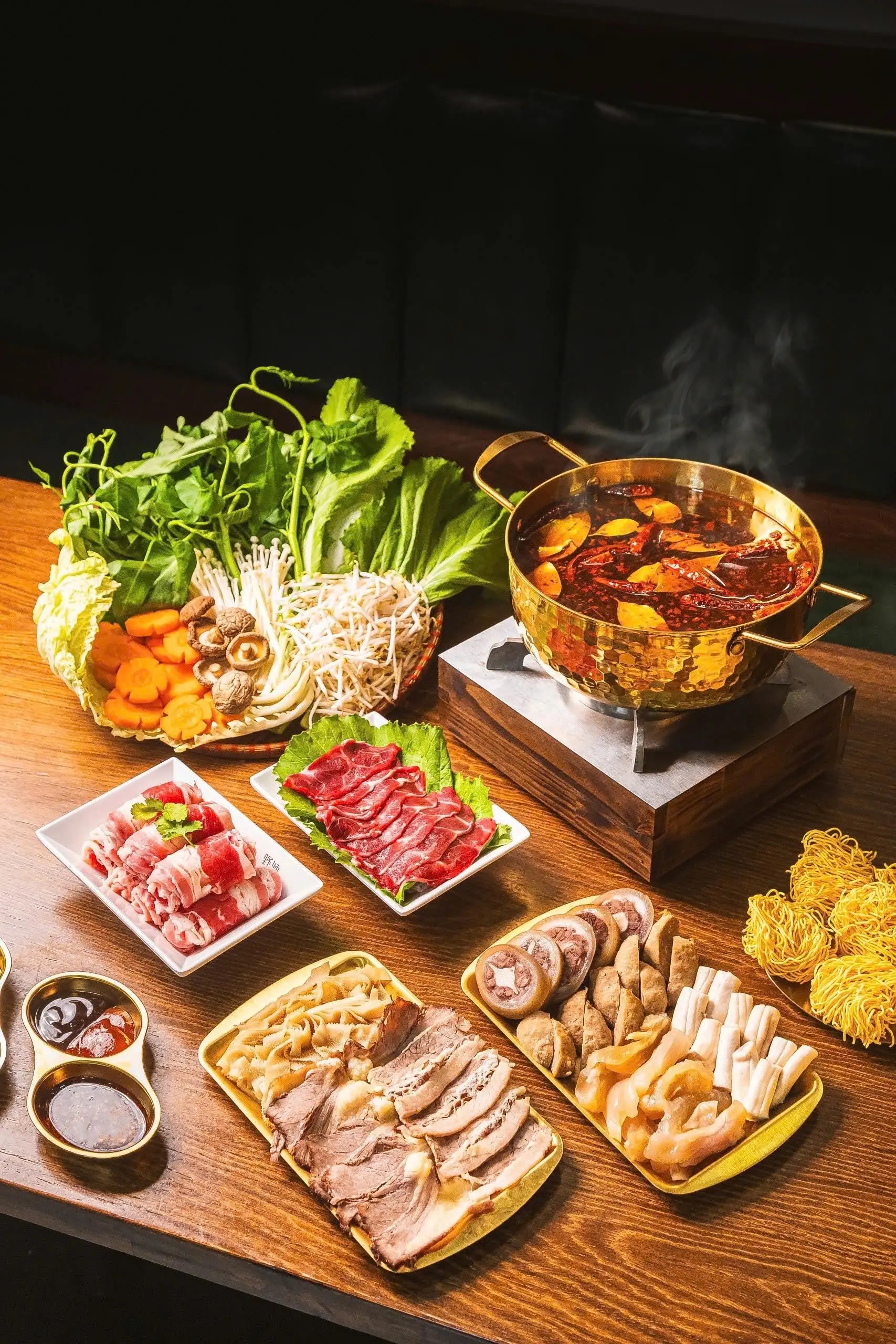 Hình ảnh Lẩu bò cay thượng vị