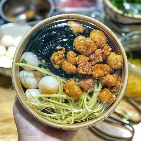 Hình ảnh Phơi Sương Trộn Tóp Mỡ Khô Bò Đen