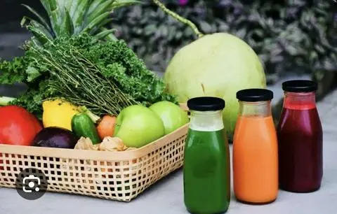 Hình ảnh Detox 1: Cần+Thơm+Táo Lê