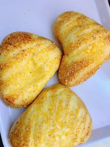Hình ảnh Mochi Dẻo Trứng Muối 