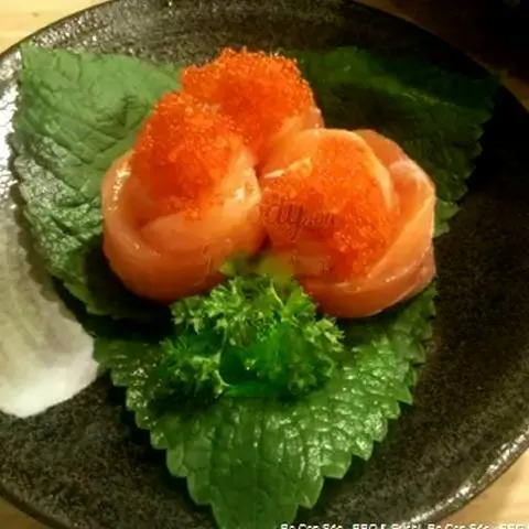 Hình ảnh Salmon Tobiko Hana