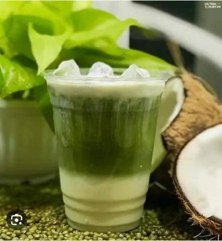 Hình ảnh Rau má đậu xanh sữa ly khổng lồ 