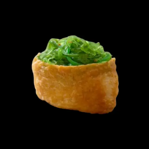 Hình ảnh Inari Wakame - Da Đậu Hũ Nhật Rong Biển Trộn Mè (2 viên)