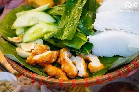 Hình ảnh Bún đậu chả mực