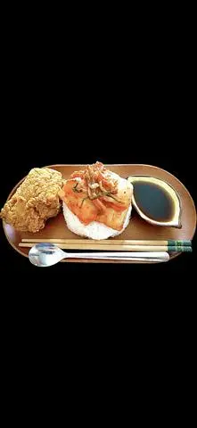 Hình ảnh Cơm Gà Rán Sốt Phomai Dứa