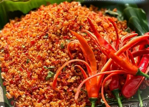 Hình ảnh Muối hột rang ớt đỏ thêm