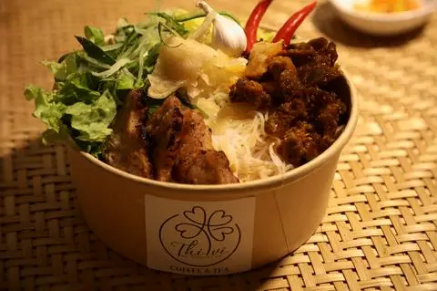 Hình ảnh Bún nem thịt bò nướng