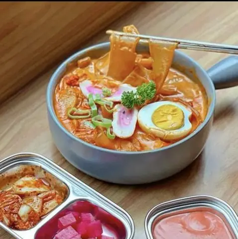 Hình ảnh Rose Tokbokki