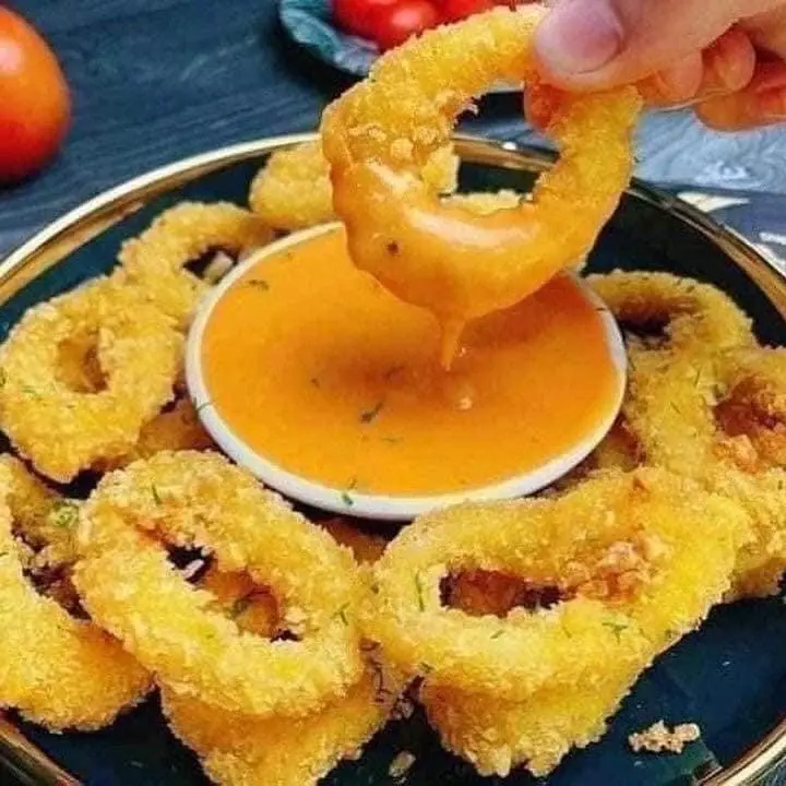Hình ảnh gà vòng chiên giòn 
