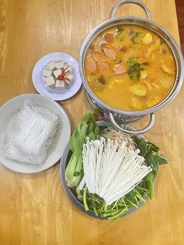 Hình ảnh Lẩu tomyum chay 3-4 người