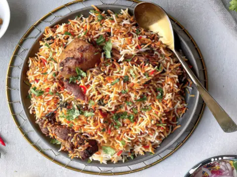 Hình ảnh Awadi veg biryani