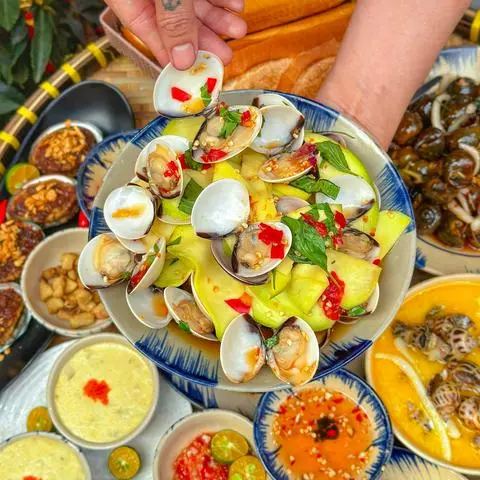 Hình ảnh Nghêu trộn cay