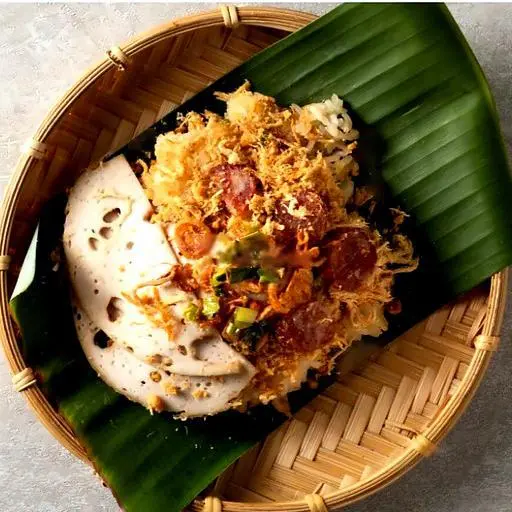 Hình ảnh Xôi mặn thịt chả ốp la