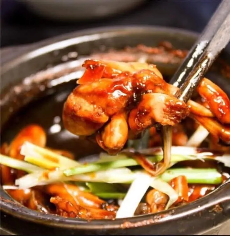 Hình ảnh Ếch Singapore 3 Con To - 2 cháo trắng