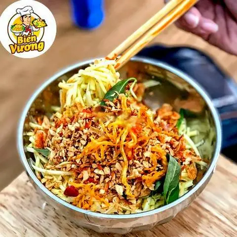 Hình ảnh Gỏi xoài biển vương