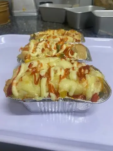 Hình ảnh piza đế bạc