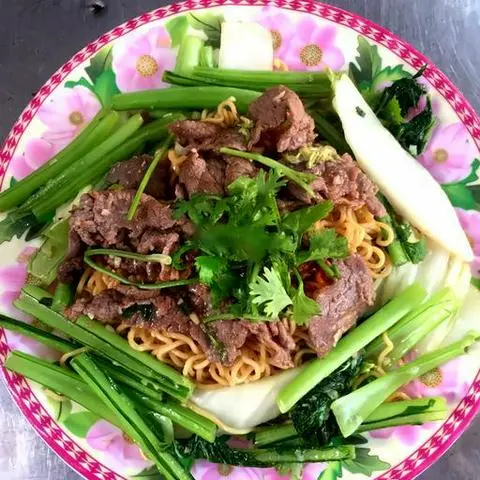 Hình ảnh Mì xào bò