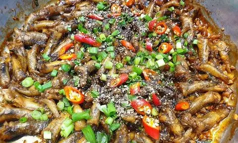 Hình ảnh Cơm Cá Bống Trứng Kho Tiêu