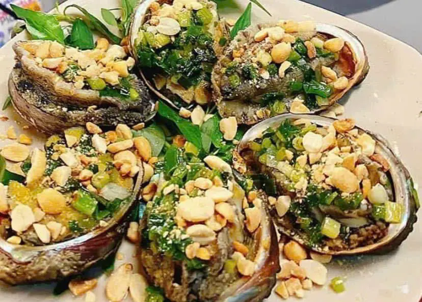 Hình ảnh Bào ngư nướng mỡ hành 1 con