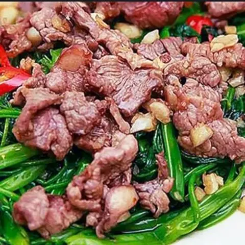 Hình ảnh RAU MUỐNG XÀO BÒ PHẦN LỚN