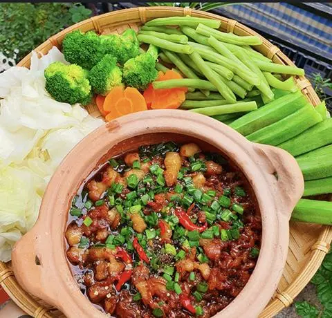 Hình ảnh Cơm Kho Quẹt Rau Luộc