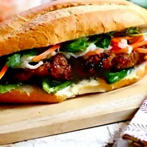 Hình ảnh Bánh mì bò trứng