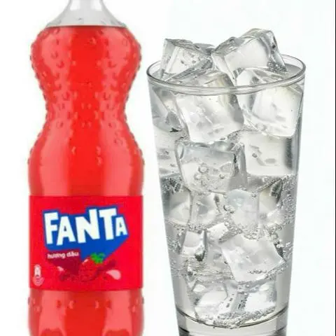 Hình ảnh Fanta Dâu+ Tẩy Đá