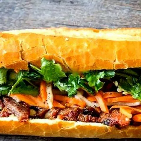 Hình ảnh Bánh Mì Nem Khoai