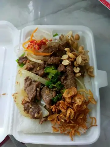 Hình ảnh Bánh ướt thịt bò xào củ hành