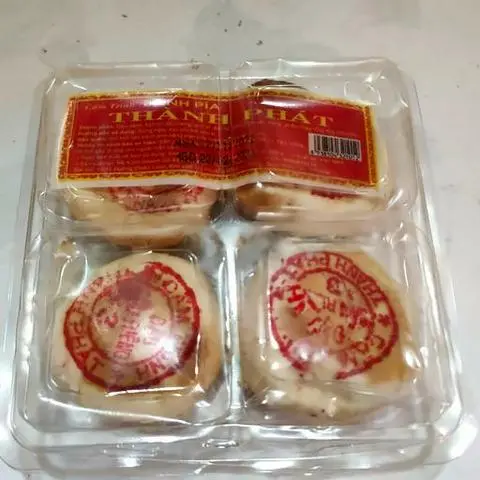 Hình ảnh Bán pía thành phát hộp vuông