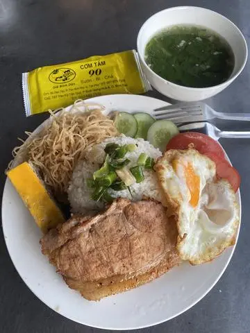 Hình ảnh Cơm tấm sườn-bì-chả-trứng