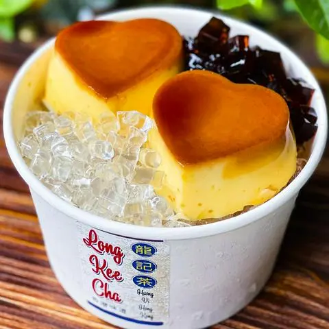 Hình ảnh Tô Bánh Flan Tim Đôi Full Topping