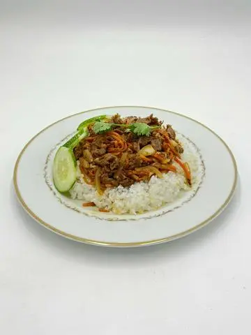 Hình ảnh Cơm bò xào sốt dầu hào