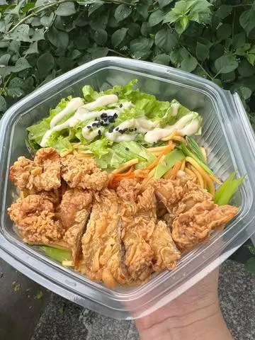 Hình ảnh Mì Xào Gà Giòn