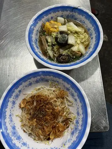 Hình ảnh Hủ TIẾU TRỘN KHÔ CHAY 